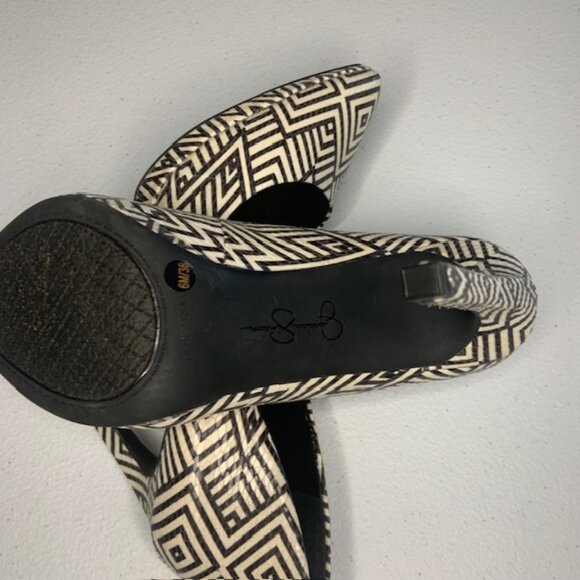 Jessica Simpson Woven Edgy Abstract Geo Aztec Stiletto Heel Pumps - Size 6 - Picture 5 of 6
